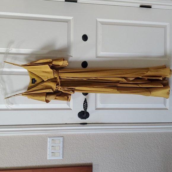 BARDOT golden dress from REVOLVE size 4 - Picture 4 of 7